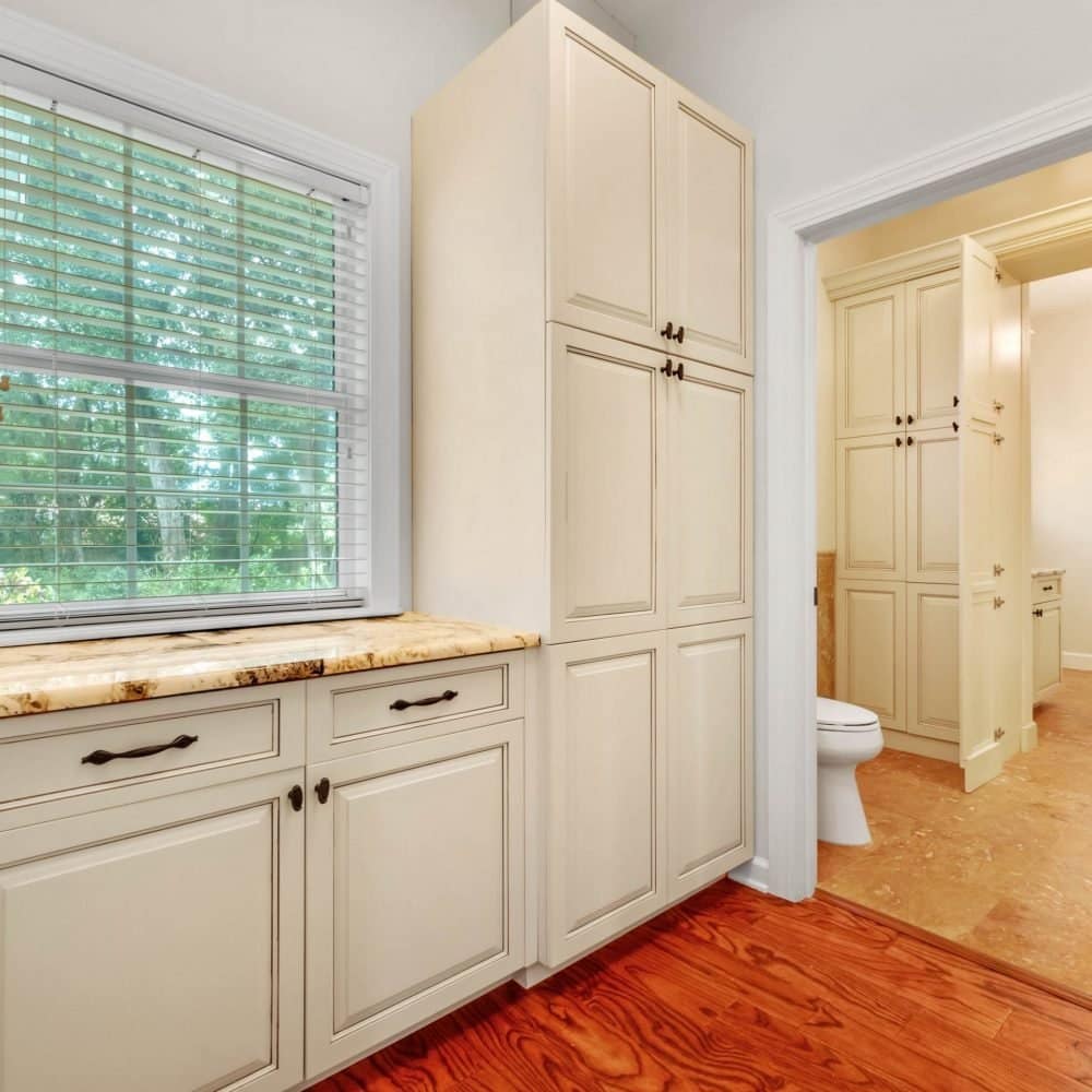 2022-down-woods-lane-windermere-fl-34786-23-scaled-1000x1000-1