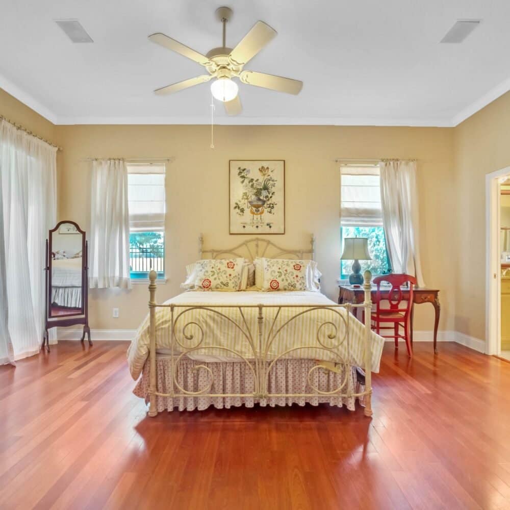 10554-woodchase-circle-orlando-fl-32836-05-scaled-1-1000x1000 10554-woodchase-circle-orlando-fl-32836-05-scaled-1-1000x1000