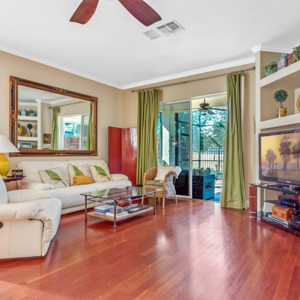 10554-woodchase-circle-orlando-fl-32836-18-scaled-1-1000x1000 10554-woodchase-circle-orlando-fl-32836-18-scaled-1-1000x1000