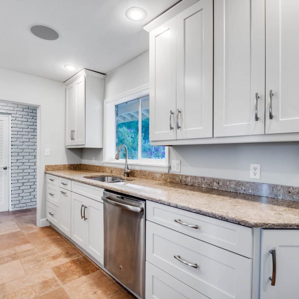 125-north-drive-windermere-fl-34786-13-scaled-1-1000x1000-1