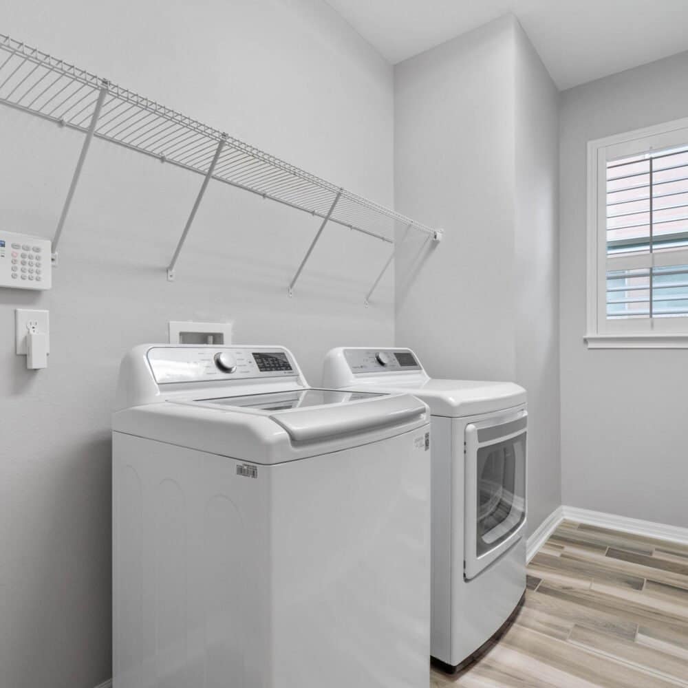 16983-tradewind-point-winter-garden-fl-34787-23-scaled-1000x1000 16983-tradewind-point-winter-garden-fl-34787-23-scaled-1000x1000