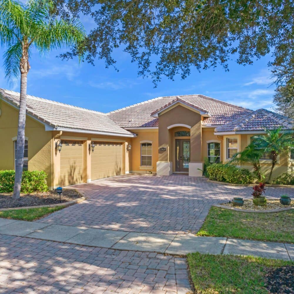 3850-eagle-isle-circle-kissimmee-fl-34746-01-scaled-1000x1000