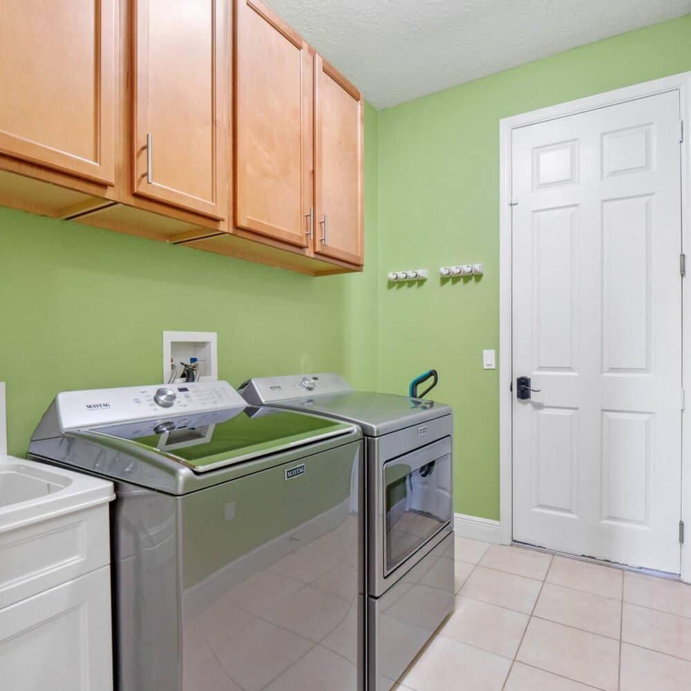 3850-eagle-isle-circle-kissimmee-fl-34746-11-scaled-1000x1000