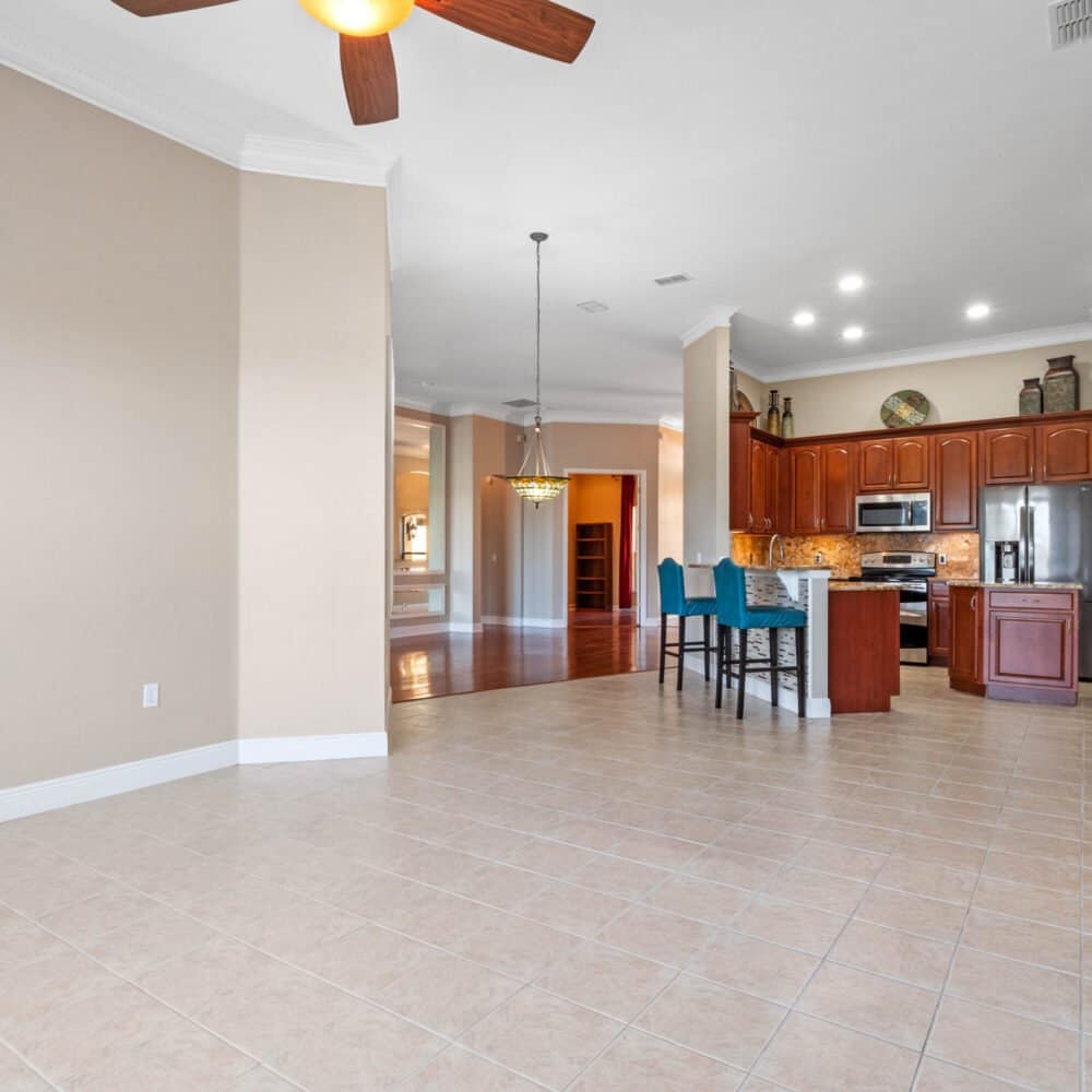 3850-eagle-isle-circle-kissimmee-fl-34746-26-scaled-1000x1000