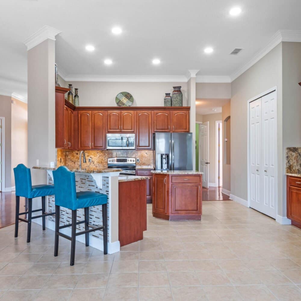 3850-eagle-isle-circle-kissimmee-fl-34746-27-scaled-1000x1000