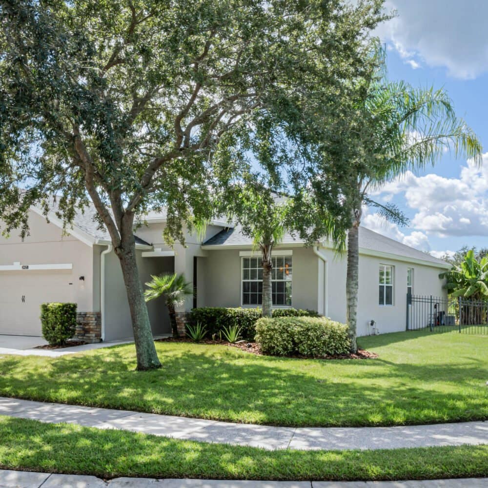 2420-balforn-tower-way-winter-garden-fl-34787-03-scaled-1000x1000