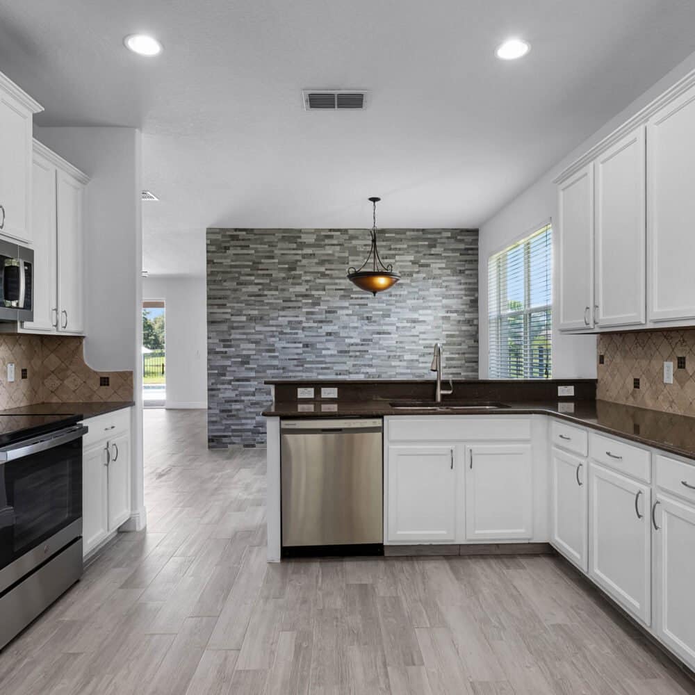 2420-balforn-tower-way-winter-garden-fl-34787-14-scaled-1000x1000