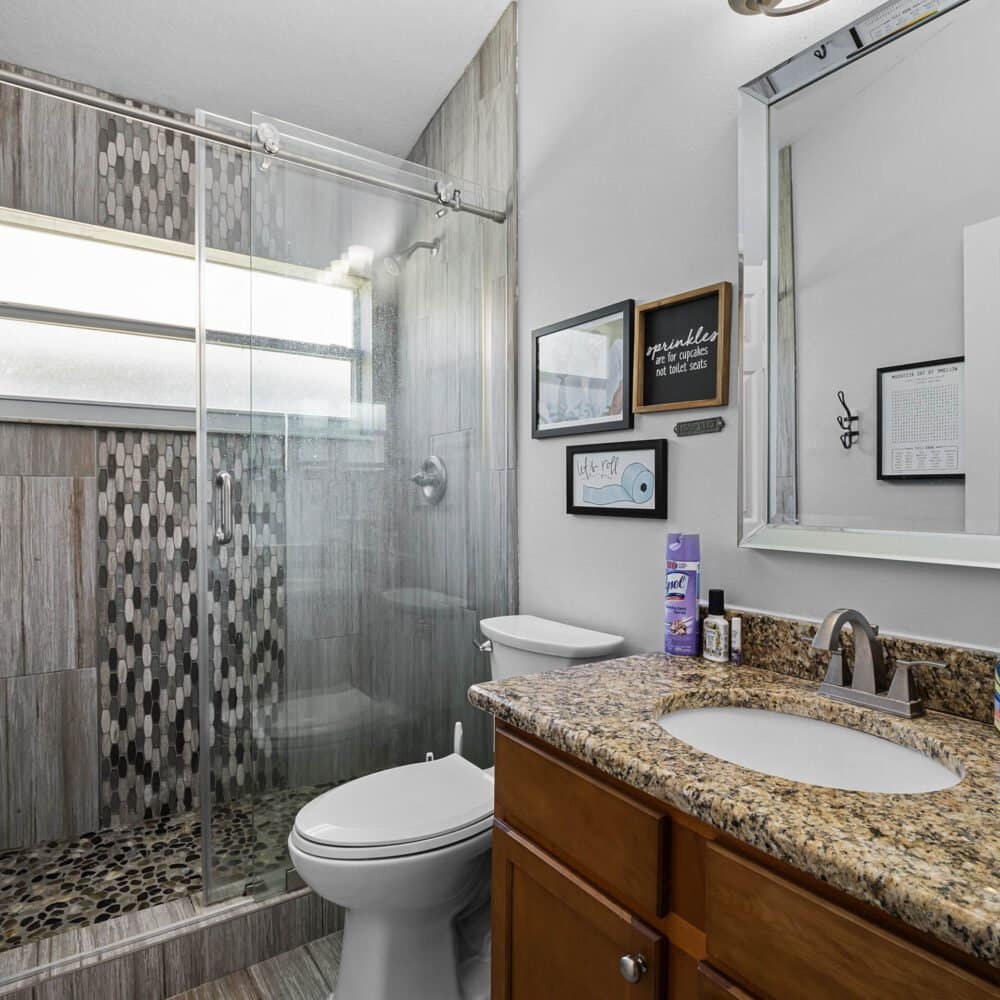 9555-pecky-cypress-way-orlando-fl-32836-18-scaled-1000x1000