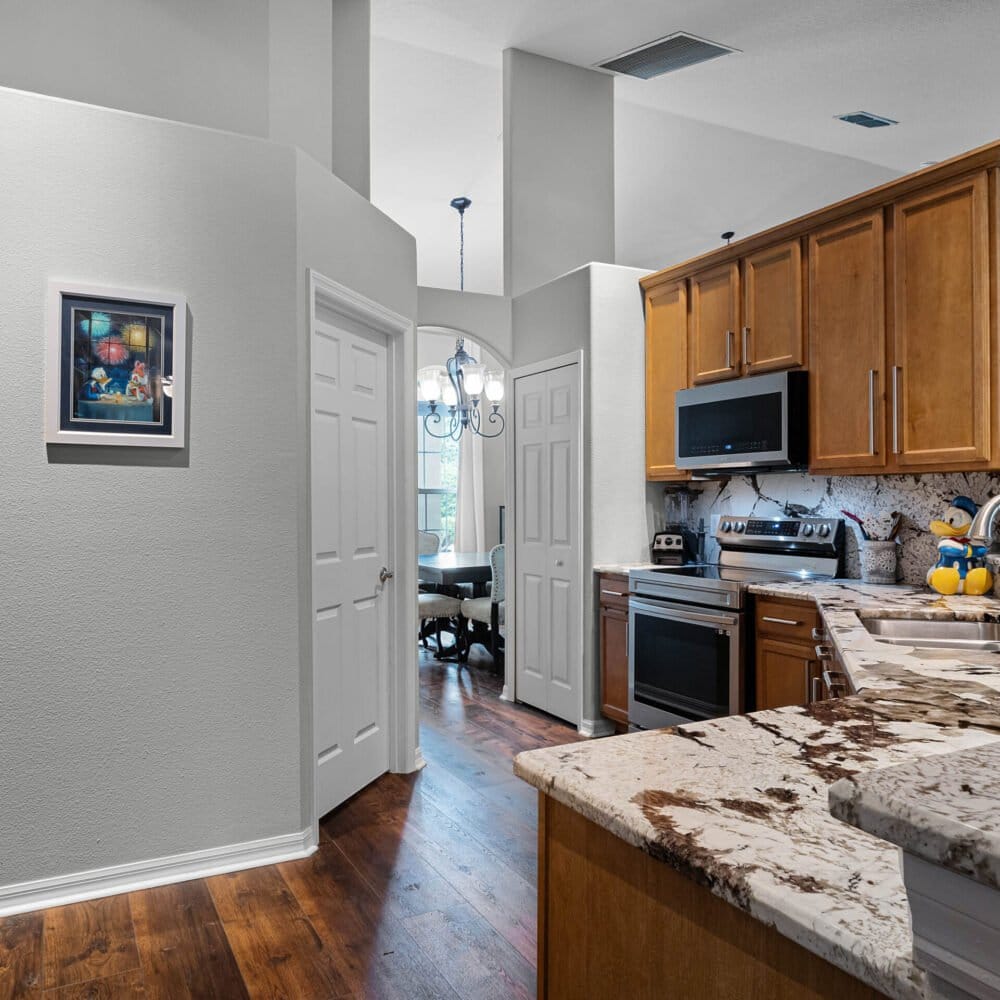 9765-pecky-cypress-way-orlando-fl-32836-14-scaled-1000x1000