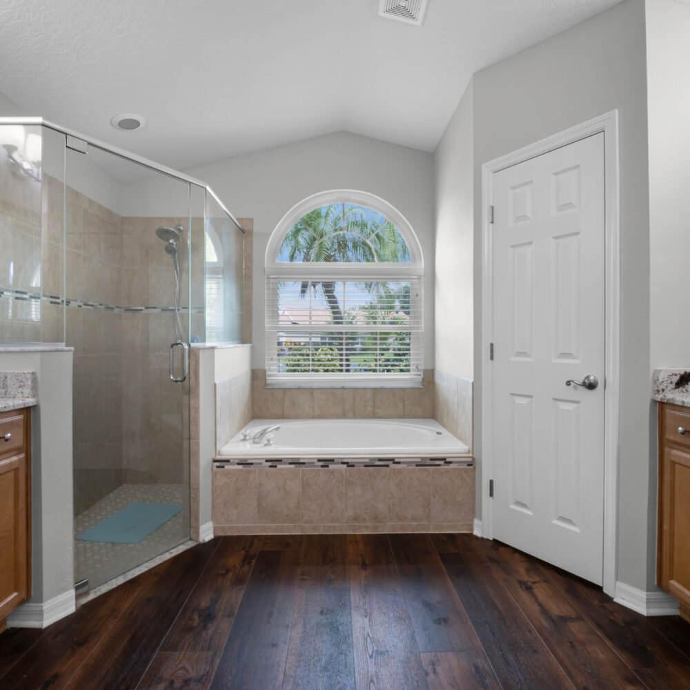 9765-pecky-cypress-way-orlando-fl-32836-27-scaled-1000x1000