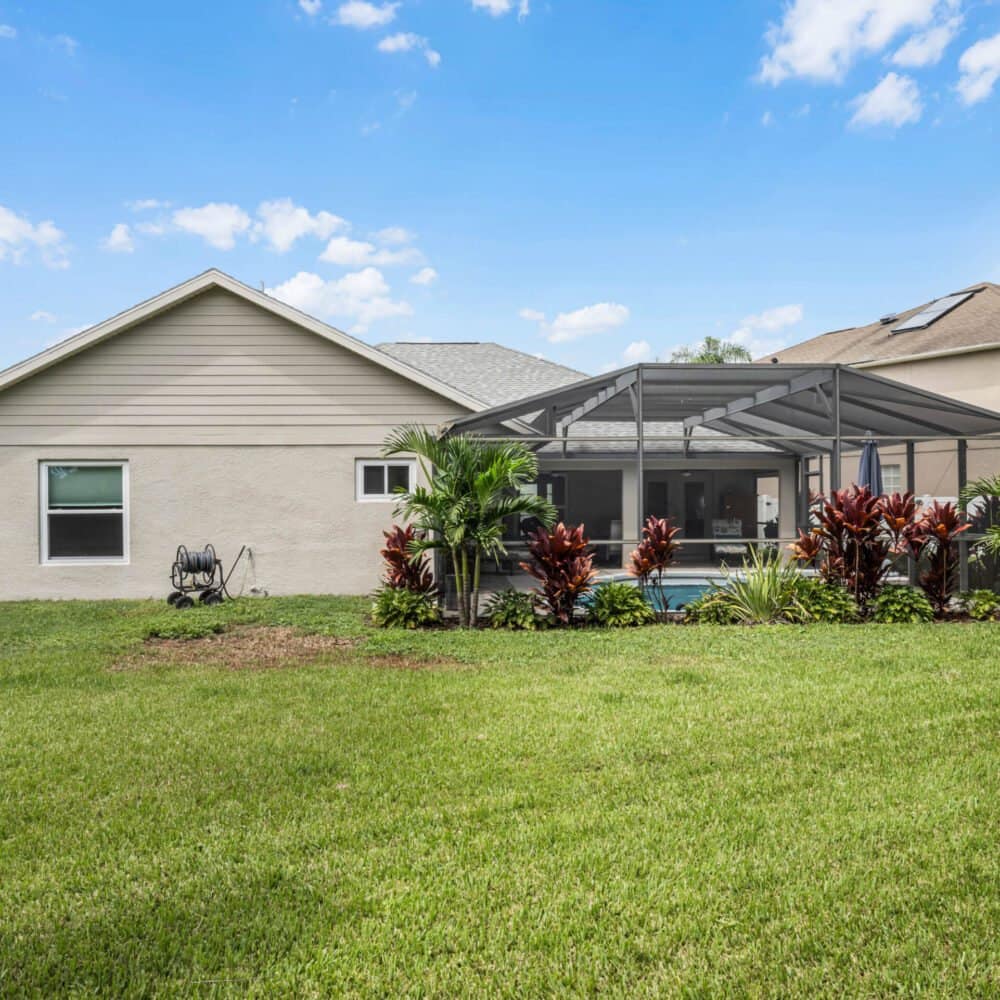 9765-pecky-cypress-way-orlando-fl-32836-36-scaled-1000x1000