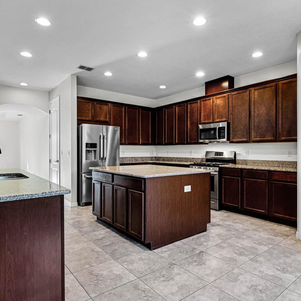 977-sadie-ridge-road-clermont-fl-34715-25-scaled-1000x1000