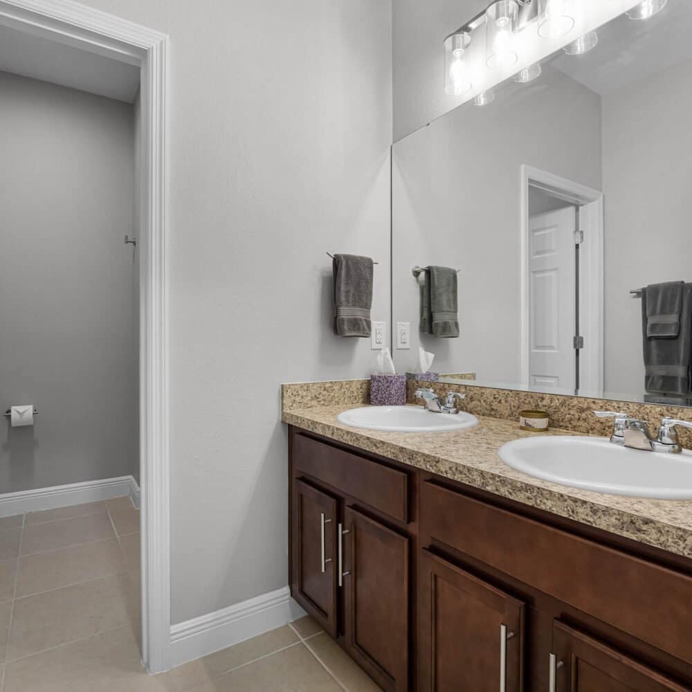 14457-breakwater-way-winter-garden-fl-34787-p1530580-scaled-1000x1000 14457-breakwater-way-winter-garden-fl-34787-p1530580-scaled-1000x1000