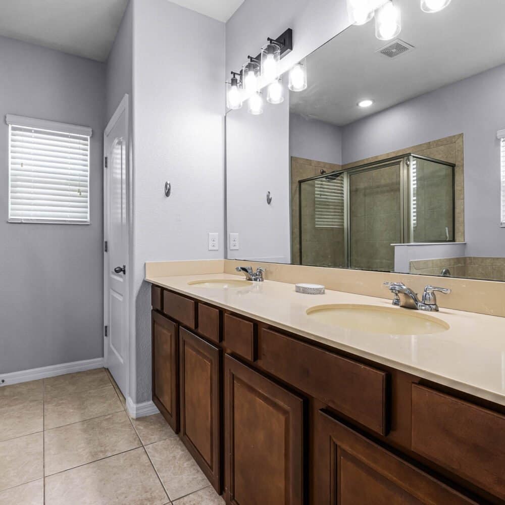 728-walkers-grove-lane-winter-garden-fl-34787-21-scaled-1000x1000