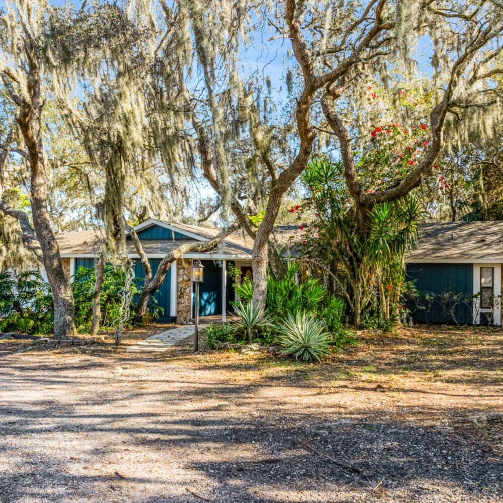 17525-seidner-road-winter-garden-fl-34787-02-scaled-1000x1000