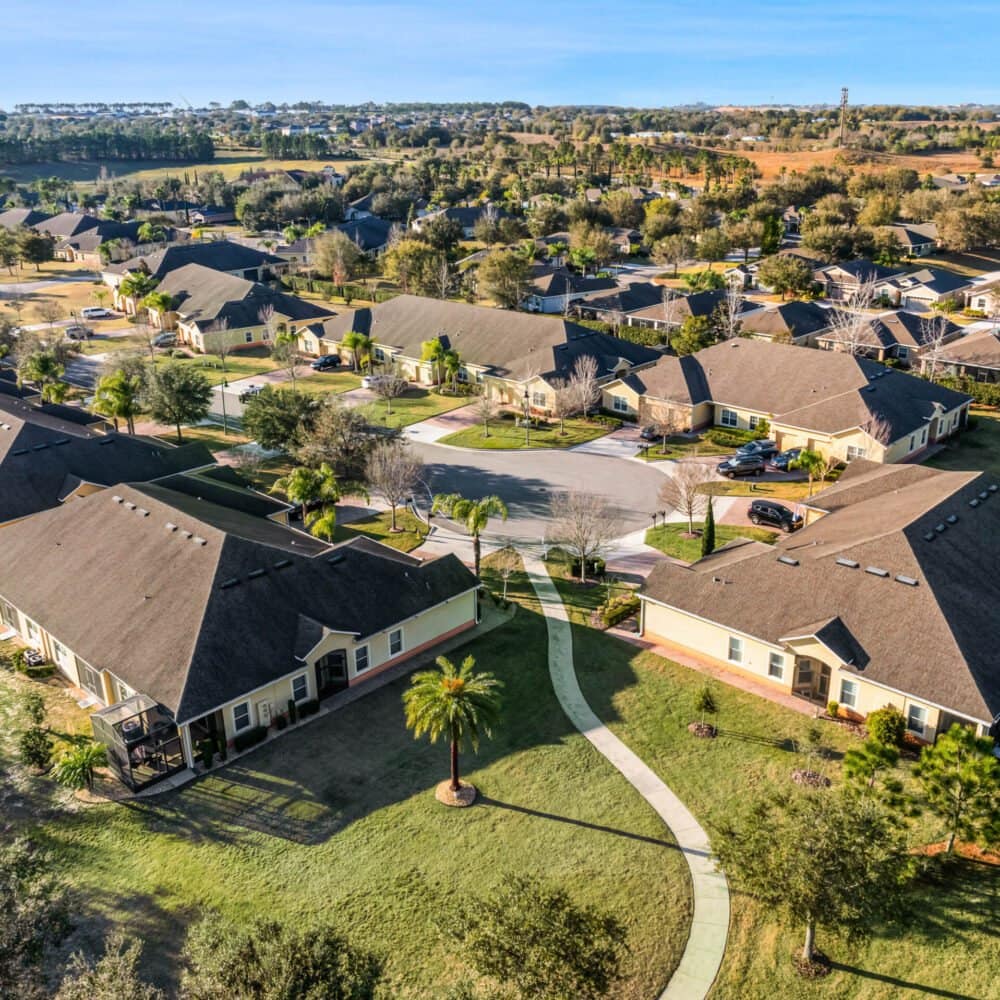 3213-sonesta-court-unit-b-clermont-fl-34711-30-scaled-1000x1000