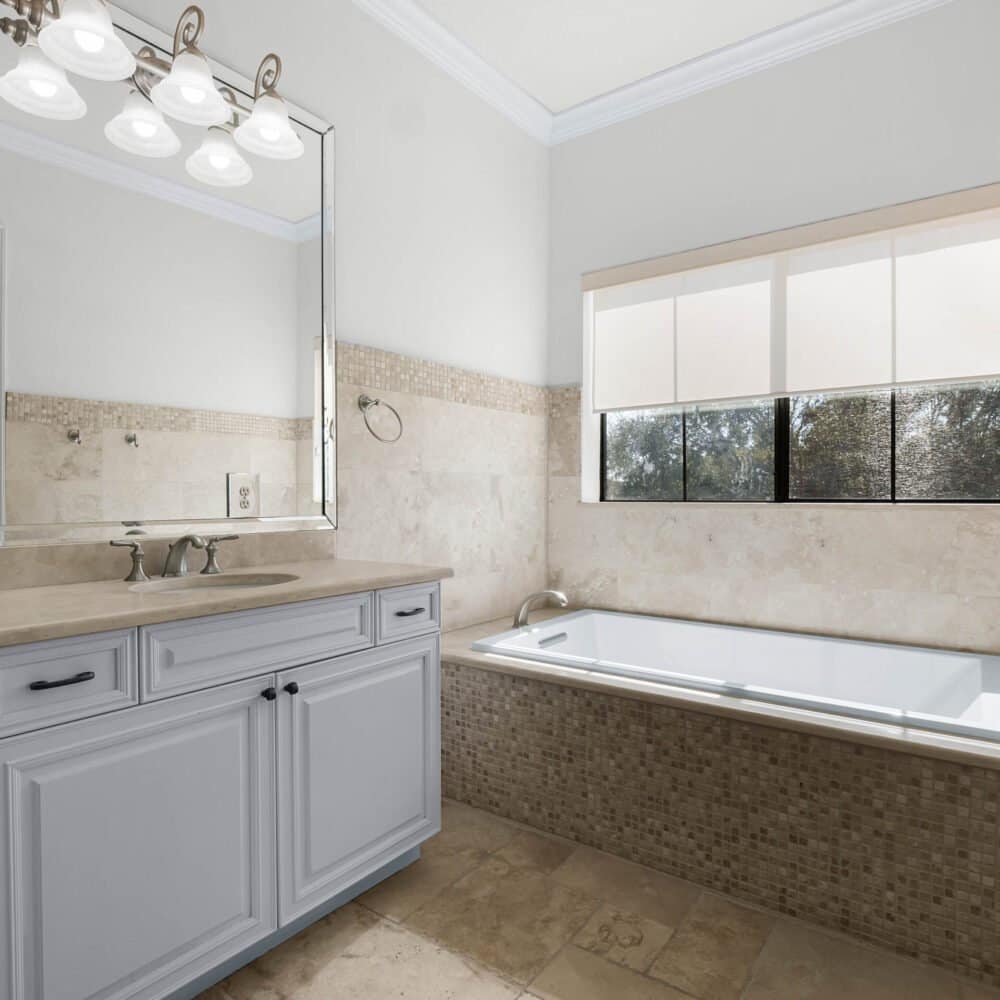 6452-lake-burden-view-drive-windermere-fl-34786-32-scaled-1000x1000