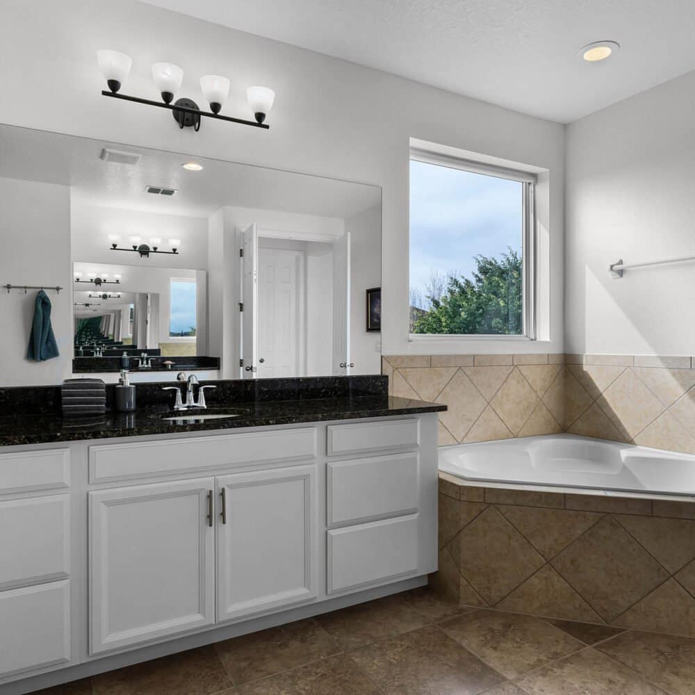 15980-citrus-knoll-drive-winter-garden-fl-34787-34-scaled-1000x1000