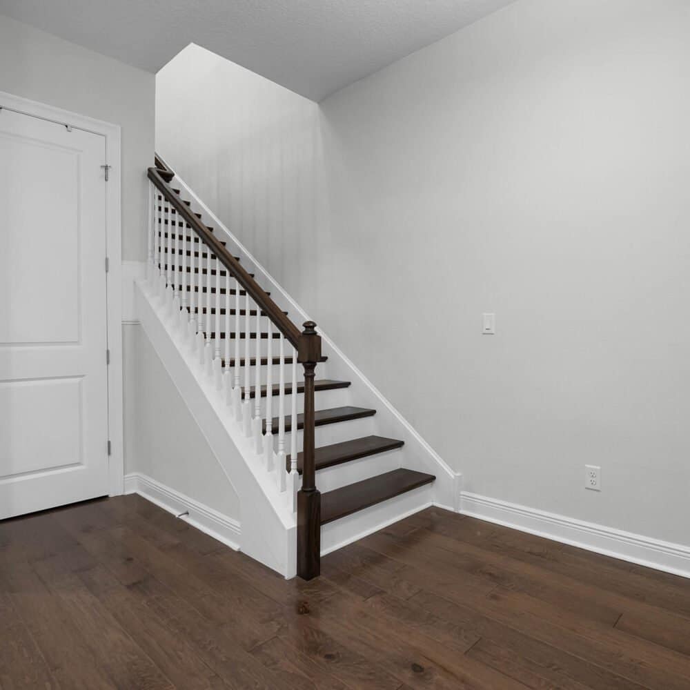 8926-bismarck-palm-drive-winter-garden-fl-34787-04-scaled-1000x1000