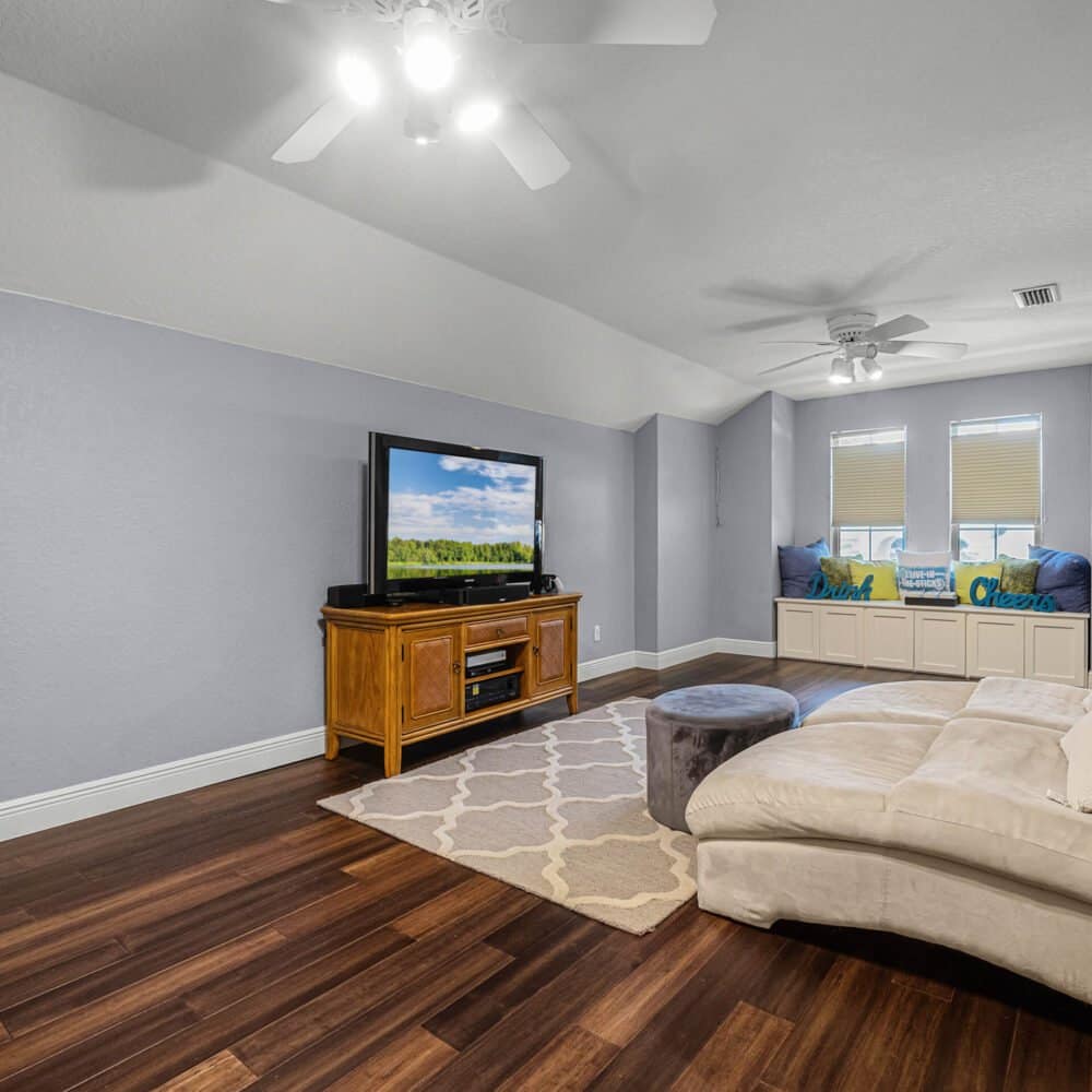 12447-lake-valley-drive-clermont-fl-34711-23-scaled-1000x1000