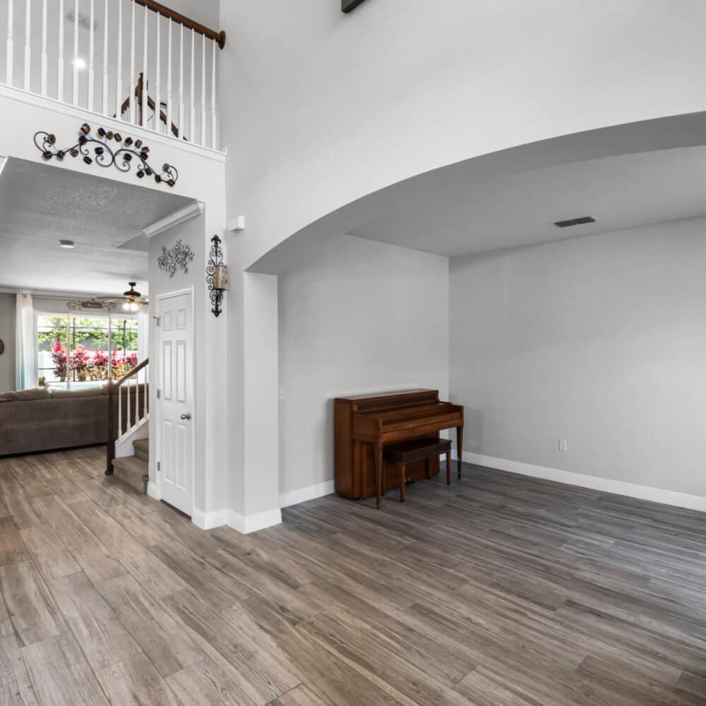 15312-firelight-drive-winter-garden-fl-34787-17-scaled-1000x1000