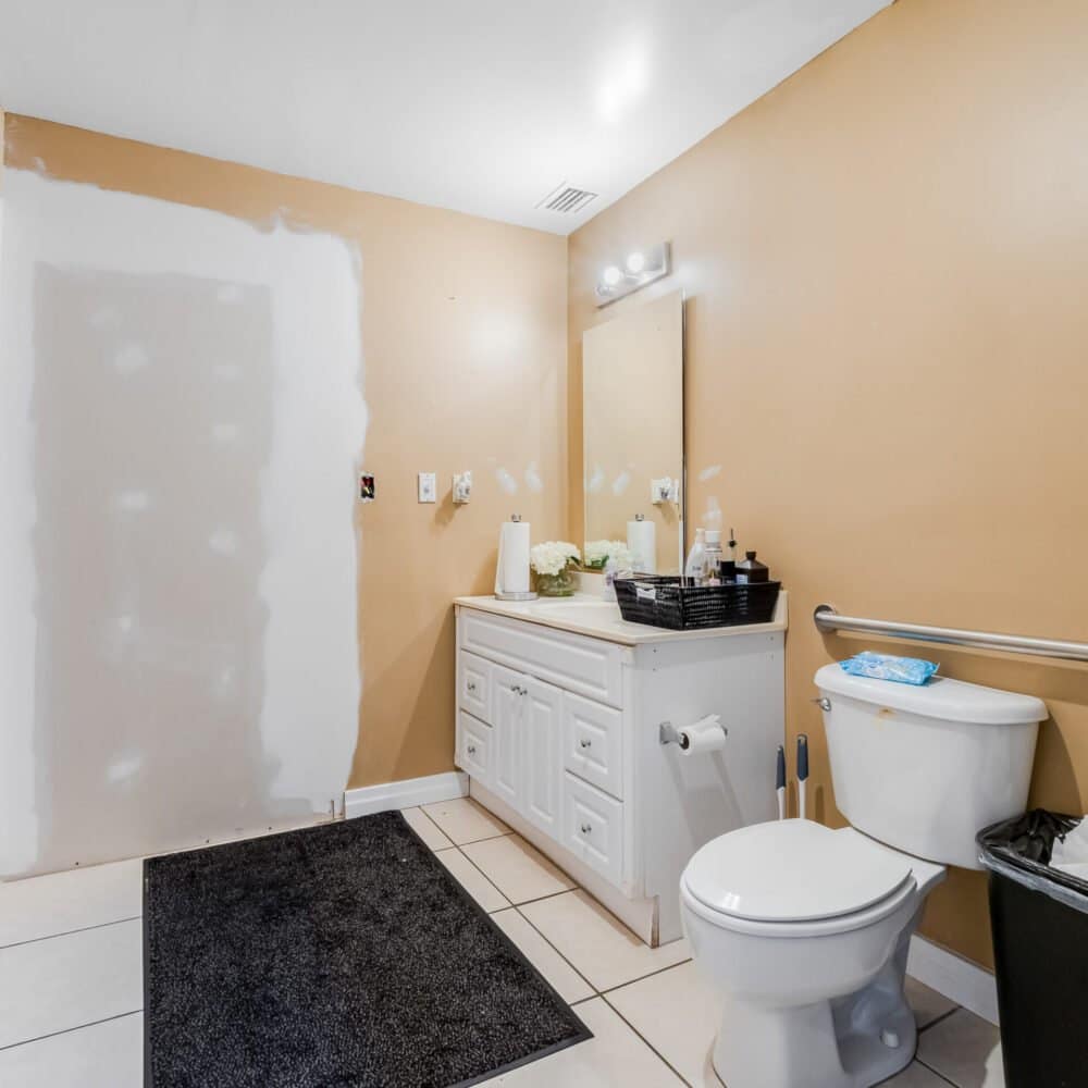 17326-phil-c-peters-rd-winter-garden-fl-34787-91-scaled-1000x1000