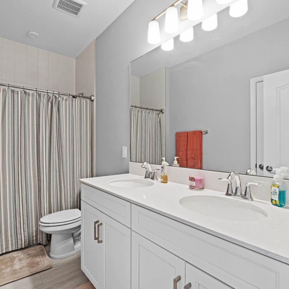 5045-rain-shadow-drive-st.-cloud-fl-34772-32-scaled-1000x1000