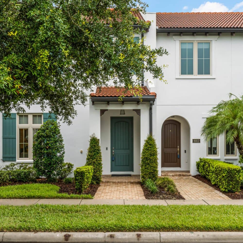 8818-bismarck-palm-drive-winter-garden-fl-34787-01-scaled-1000x1000