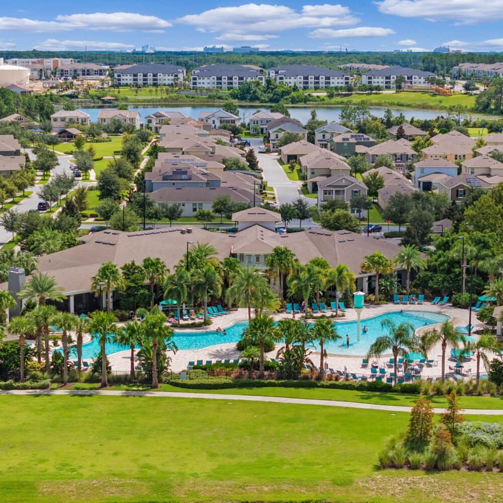 10127-beach-port-drive-winter-garden-fl-34787-50-scaled-1000x1000