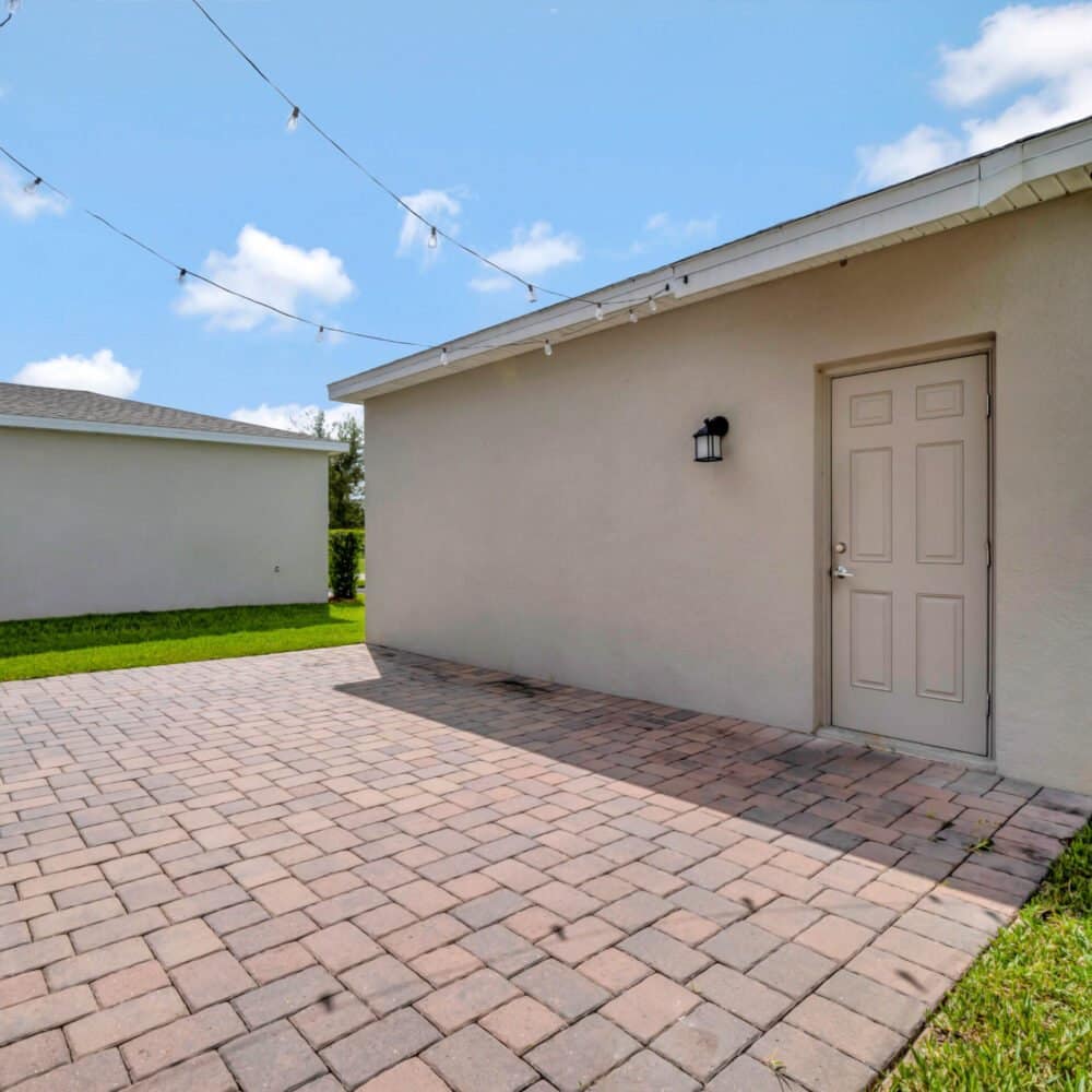 17058-quicksilver-avenue-winter-garden-fl-34787-31-scaled-1000x1000