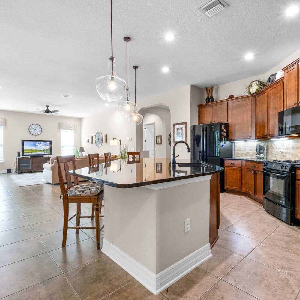 174-balmy-coast-road-groveland-fl-34736-19-scaled-1000x1000