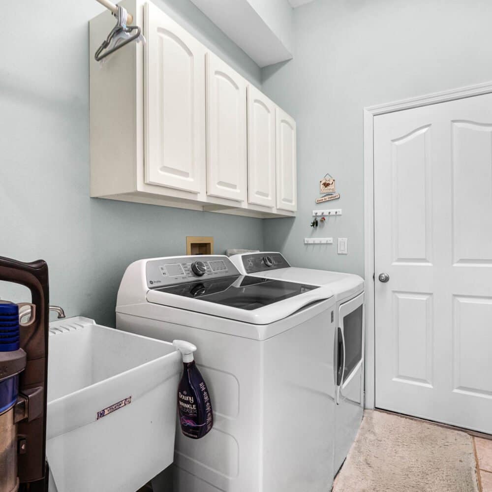 2544-carter-grove-circle-windermere-fl-34786-29-scaled-1000x1000