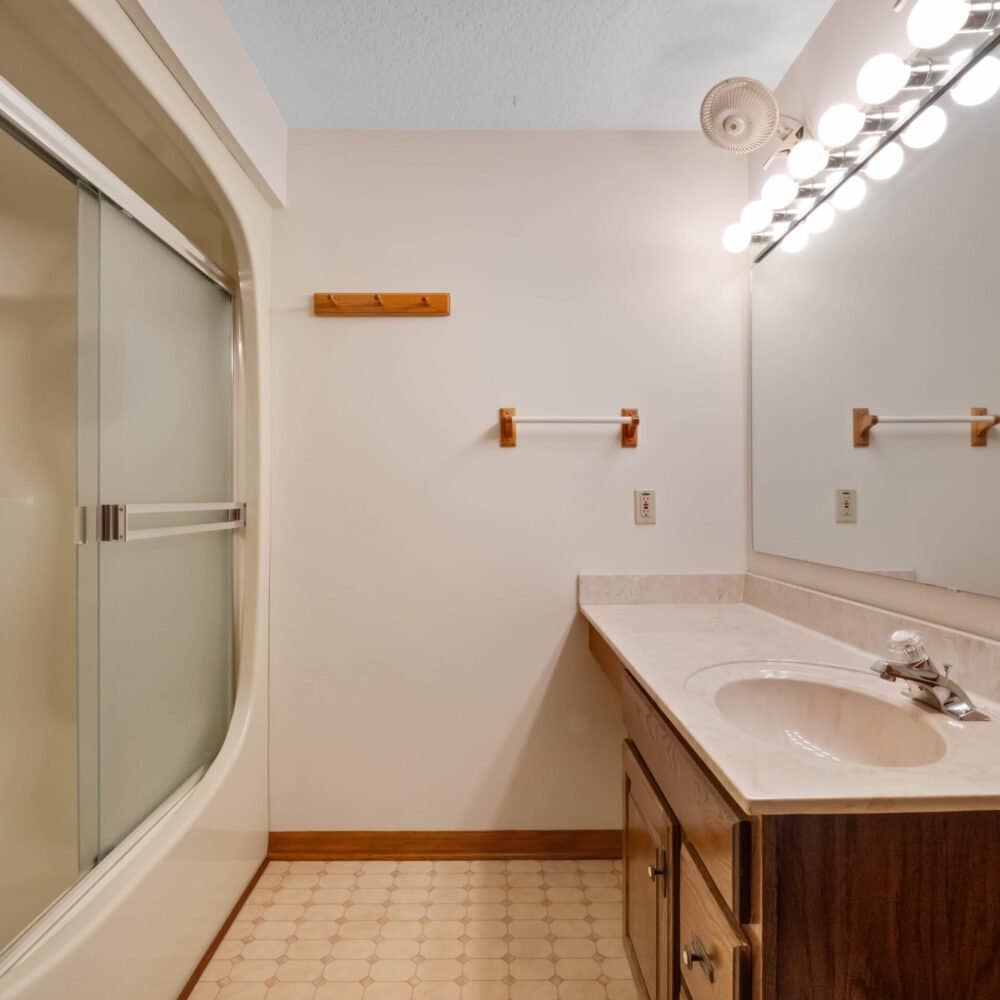 9272-gotha-road-windermere-fl-34786-30-scaled-1000x1000