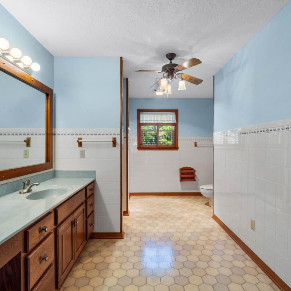 9272-gotha-road-windermere-fl-34786-36-scaled-1000x1000