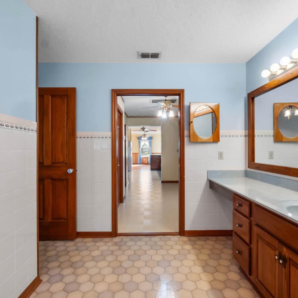 9272-gotha-road-windermere-fl-34786-38-scaled-1000x1000