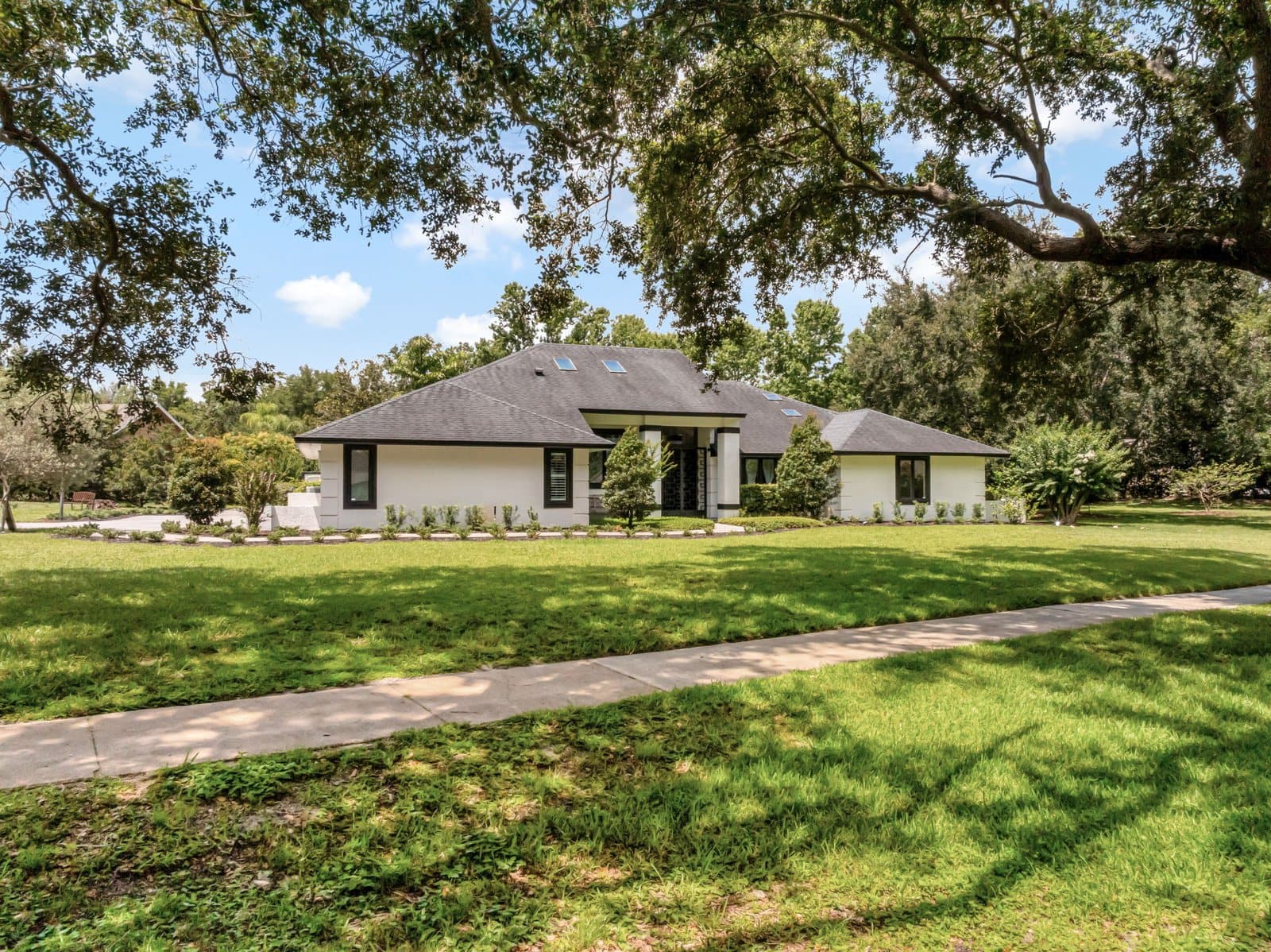 2-web-or-mls-4454 Aspenwood Ct-Orlando, FL 32835 - 02