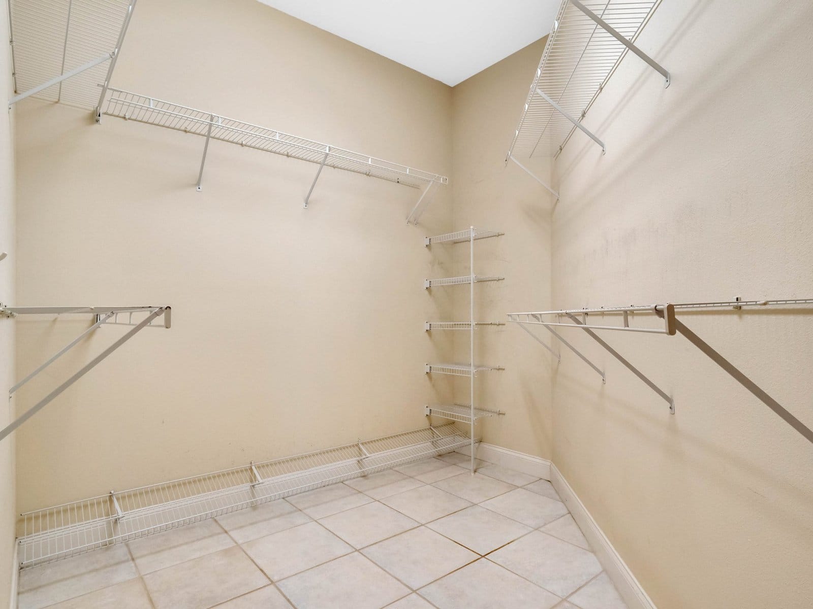 10554-woodchase-circle-orlando-fl-32836-11-scaled-1 10554-woodchase-circle-orlando-fl-32836-11-scaled-1