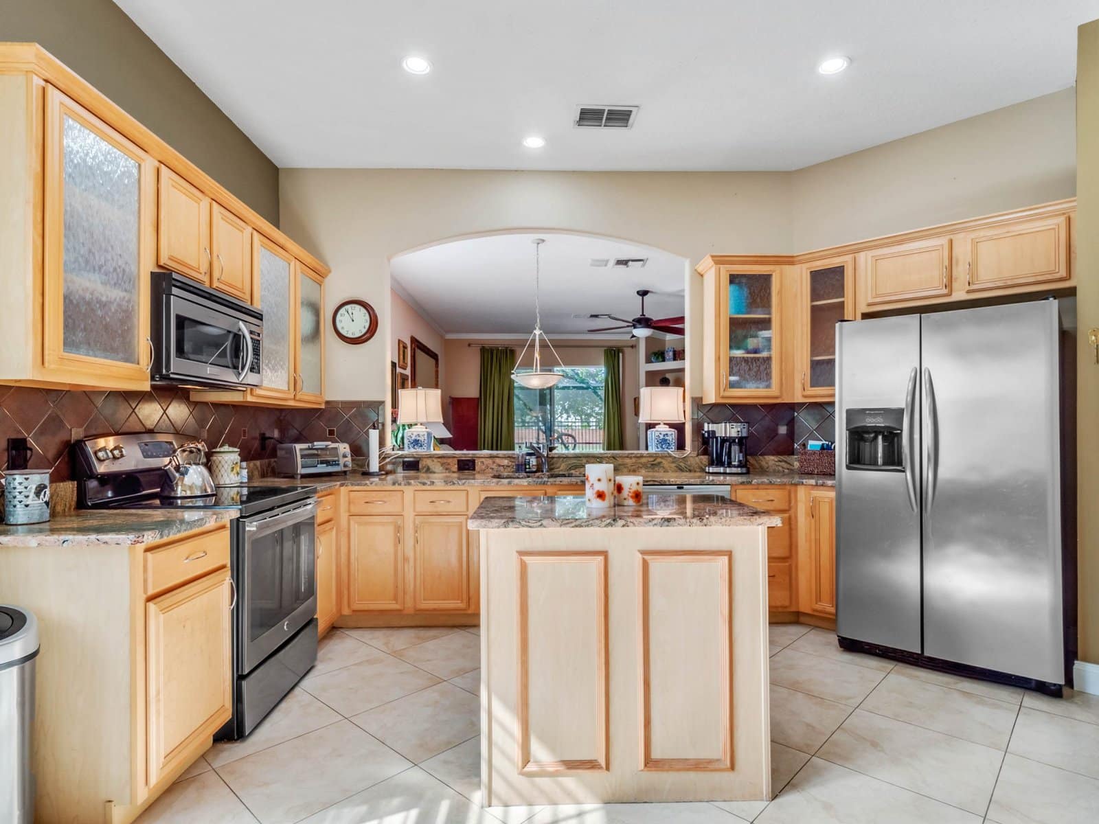 10554-woodchase-circle-orlando-fl-32836-22-scaled-1 10554-woodchase-circle-orlando-fl-32836-22-scaled-1