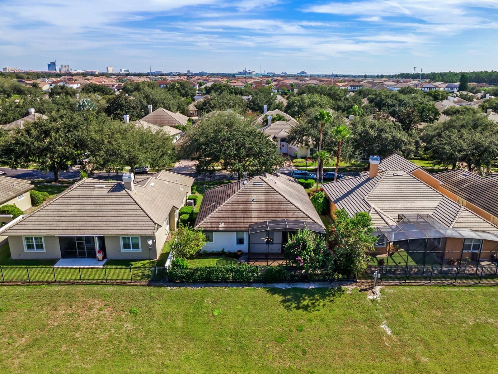10554-woodchase-circle-orlando-fl-32836-aerial-34-scaled-1 10554-woodchase-circle-orlando-fl-32836-aerial-34-scaled-1