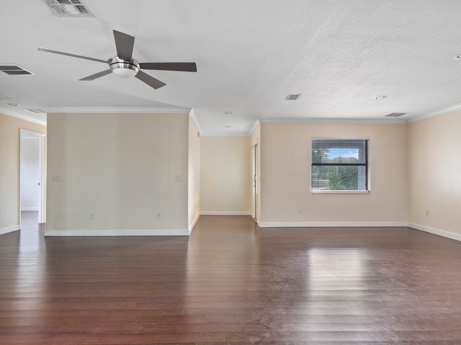 6526-sawyer-shores-lane-windermere-fl-34786-15--scaled
