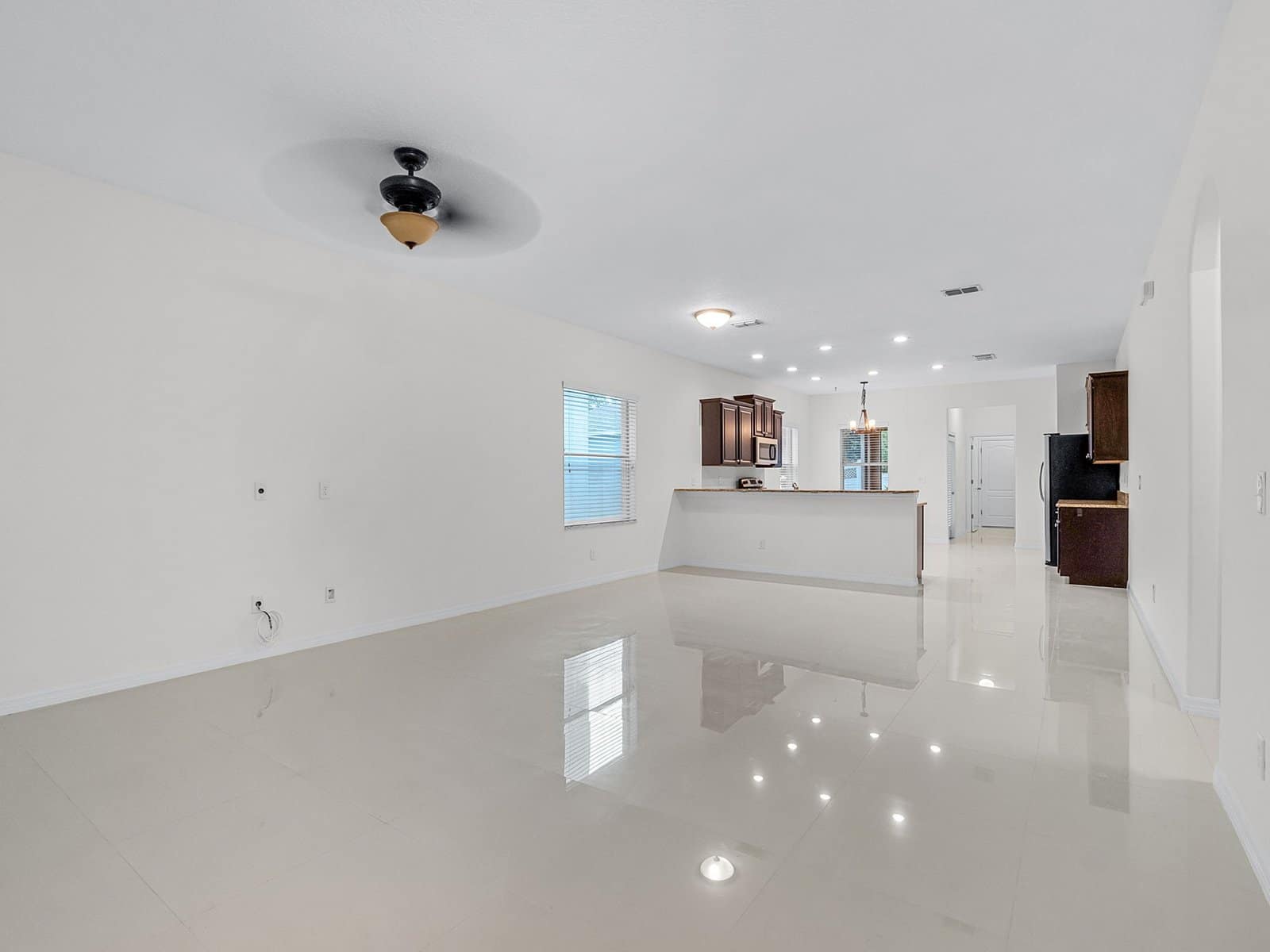 large-01974087-4e7a-729e-a432-58b043516f1d