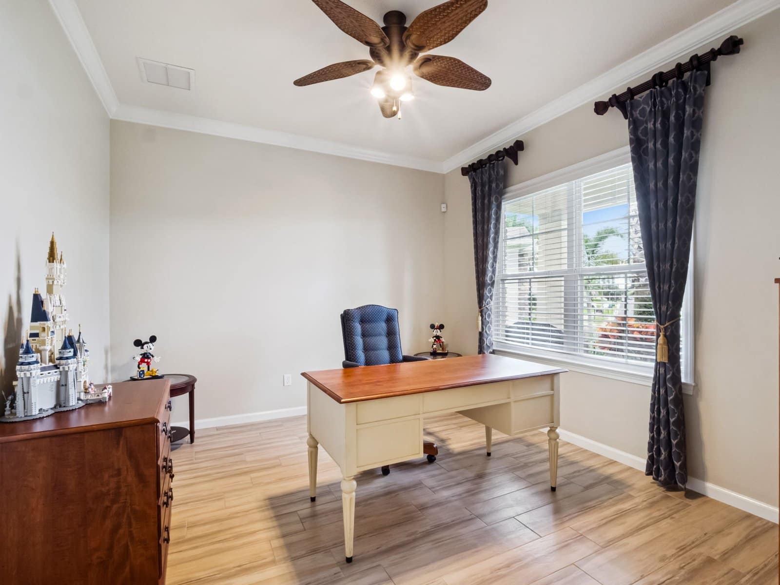 13-web-or-mls-15402_Sandfield_Loop__Winter_Garden__FL_34787-18250_P1596474