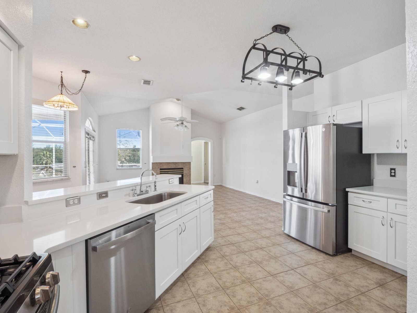 20-web-or-mls-808_High_Pointe_Cir__Minneola__FL_34715-18523_P1617734