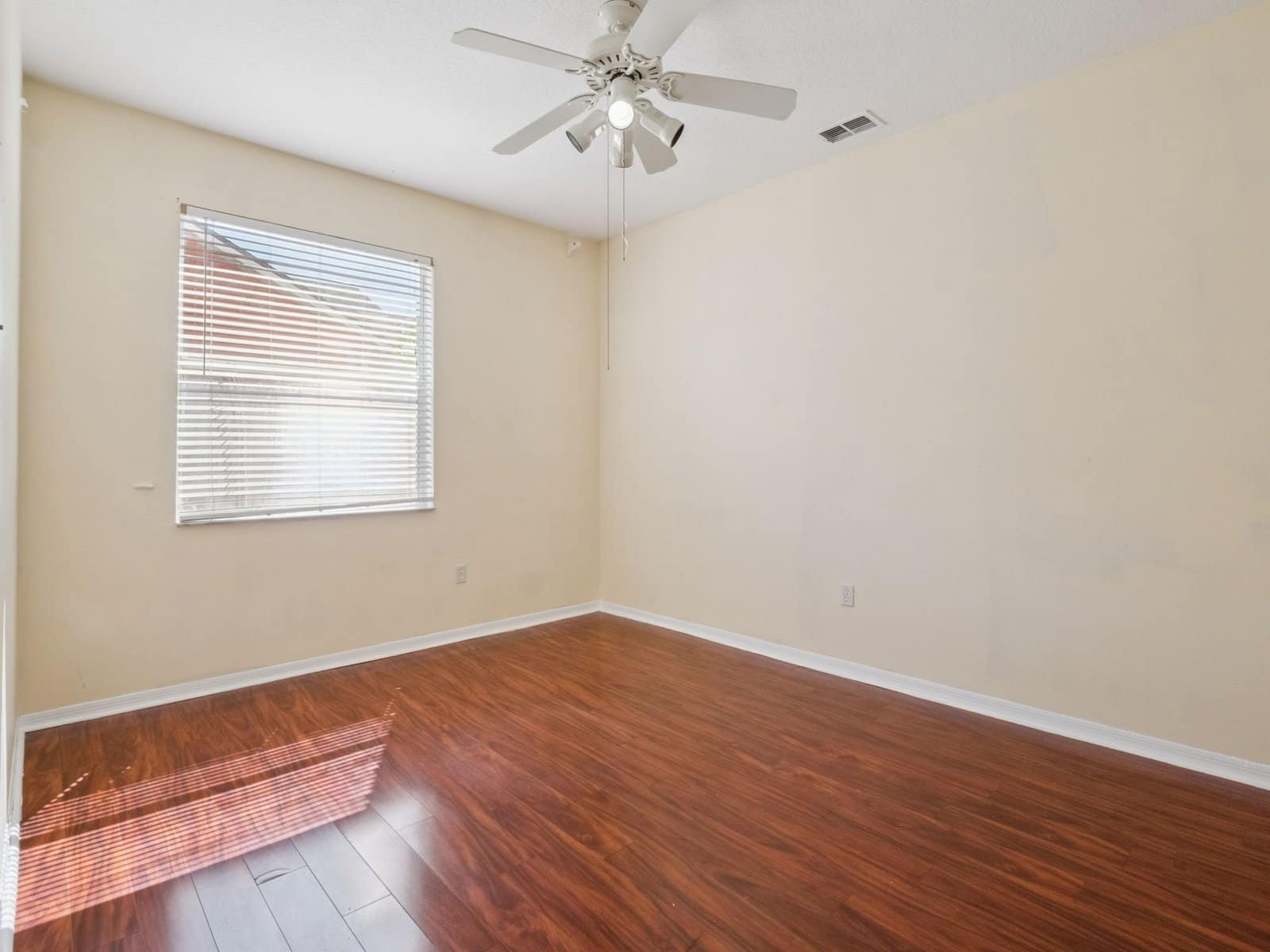 32-web-or-mls-808_High_Pointe_Cir__Minneola__FL_34715-18523_P1617639