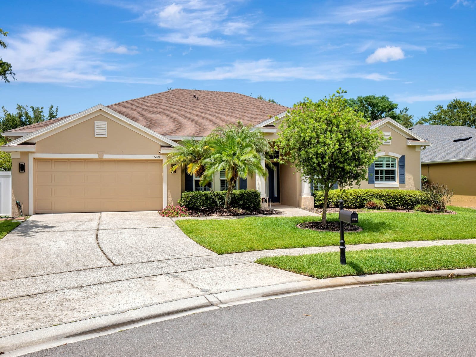 649-belhaven-falls-drive-ocoee-fl-34761-03-scaled 649-belhaven-falls-drive-ocoee-fl-34761-03-scaled