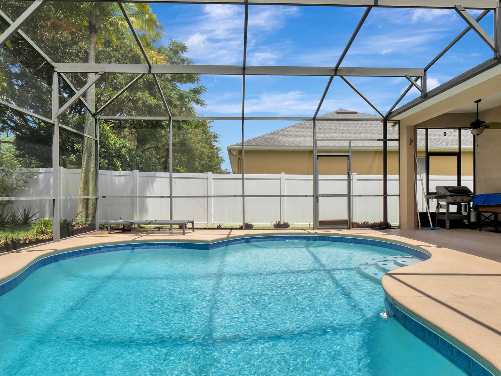 649-belhaven-falls-drive-ocoee-fl-34761-40-scaled 649-belhaven-falls-drive-ocoee-fl-34761-40-scaled