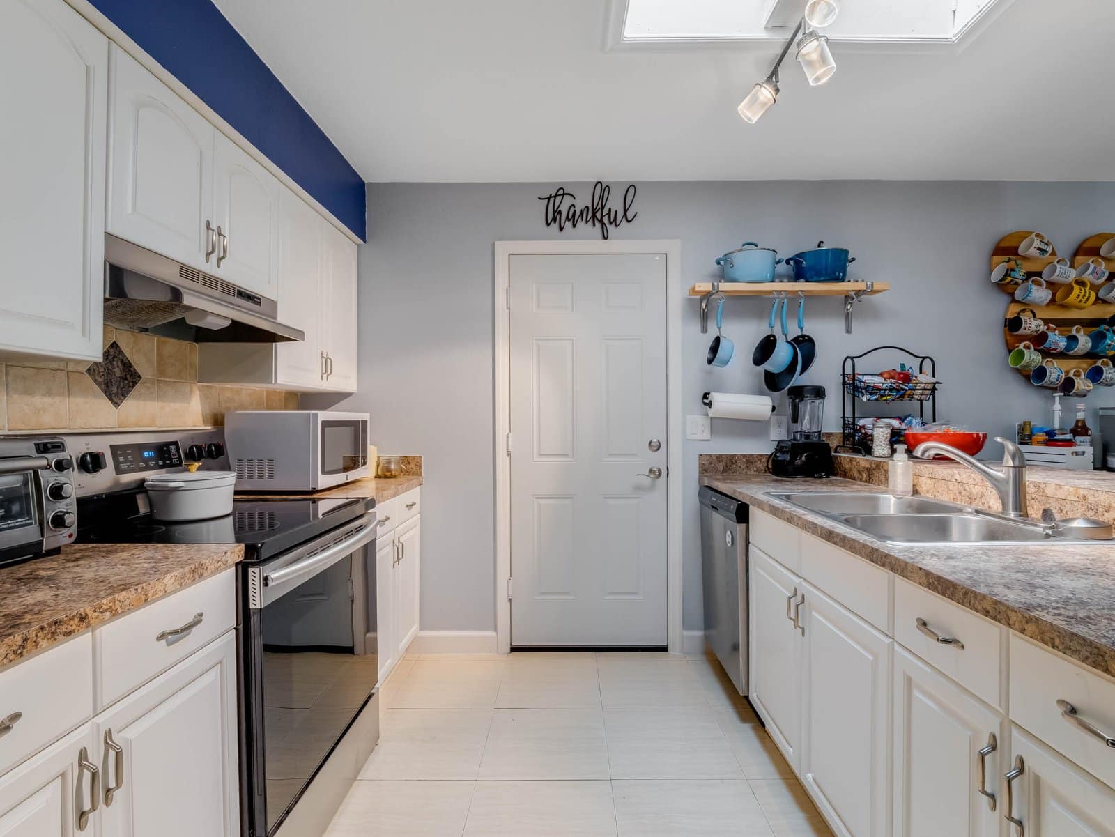 10409-jutland-court-orlando-fl-32821-18-scaled