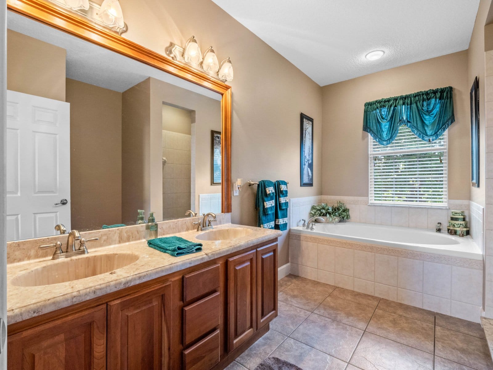 12842-jacob-grace-court-windermere-fl-34786-42-scaled