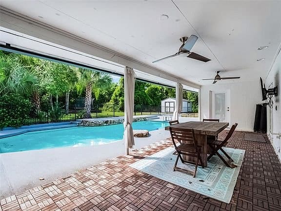 e86dbfe8846a3f971115d0f37c1c91e2-cc_ft_576