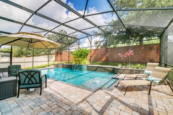 3328-McCormick-Woods-Dr2-600x400-1